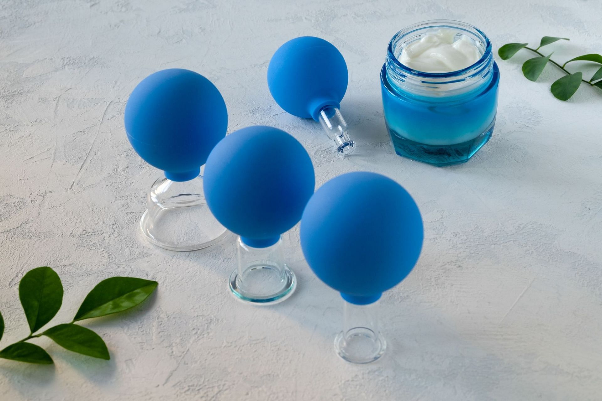 Facial Cupping (Image via Getty Images/Olga Gubskaya)